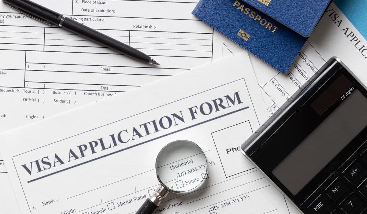 top-view-visa-application-arrangement (1)